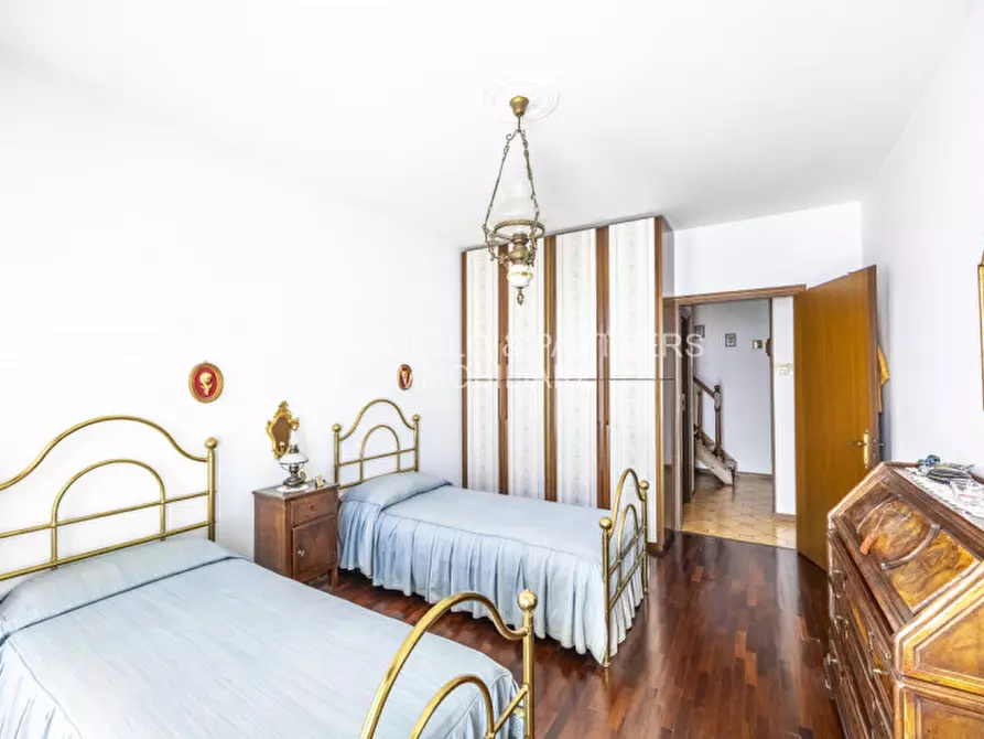 Immagine 9 di Appartamento in vendita  in via e.mattei a Venezia