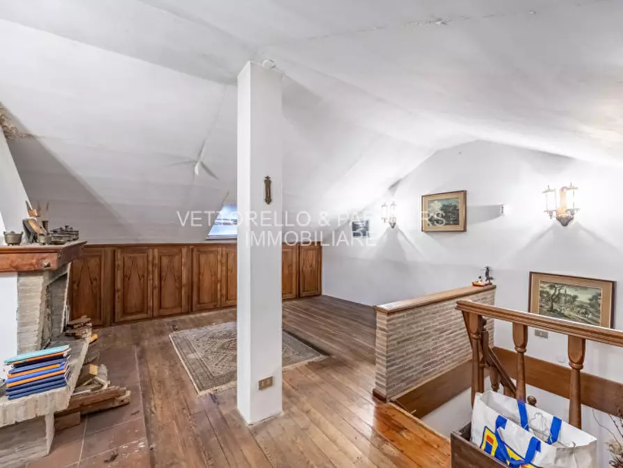 Immagine 14 di Appartamento in vendita  in via e.mattei a Venezia