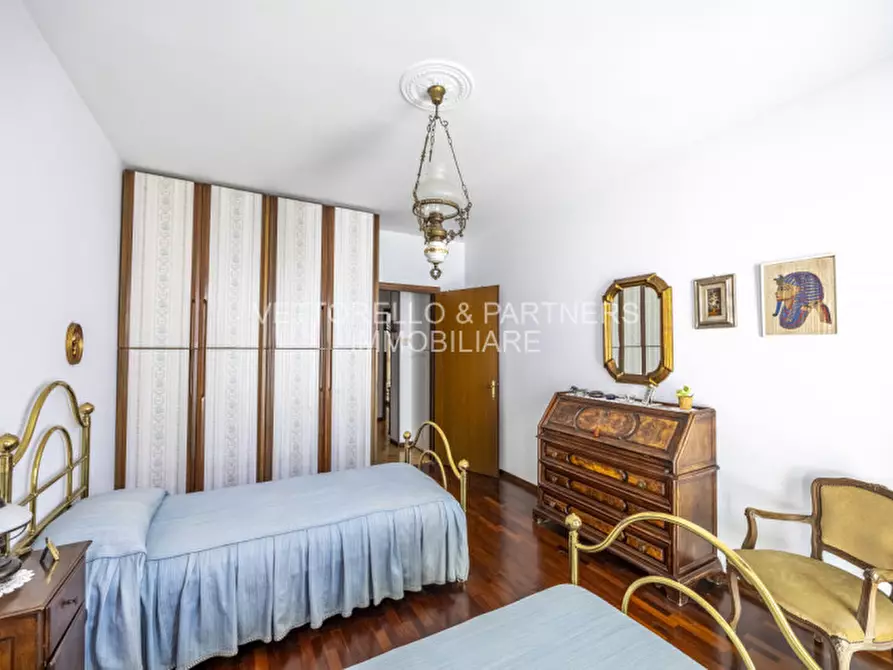 Immagine 44 di Appartamento in vendita  in via e.mattei a Venezia