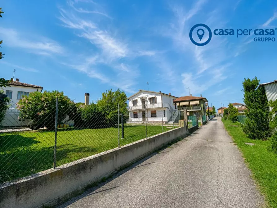 Immagine 1 di Appartamento in vendita  in Via Giulio Pastore a Porto Tolle