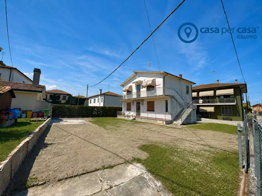 Immagine 32 di Appartamento in vendita  in Via Giulio Pastore a Porto Tolle