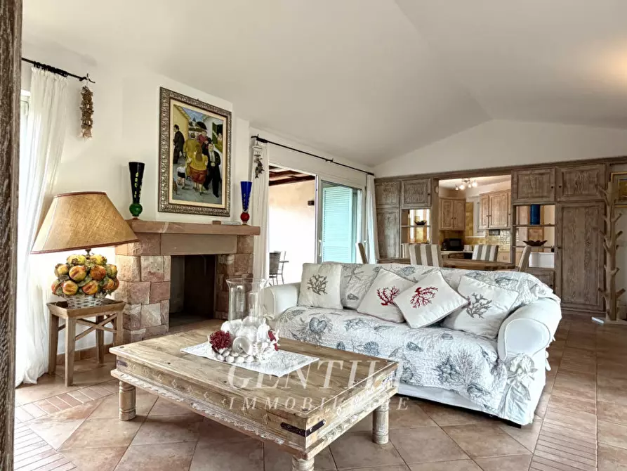 Immagine 6 di Villa in vendita  in Via Cala dei Ginepri a Arzachena