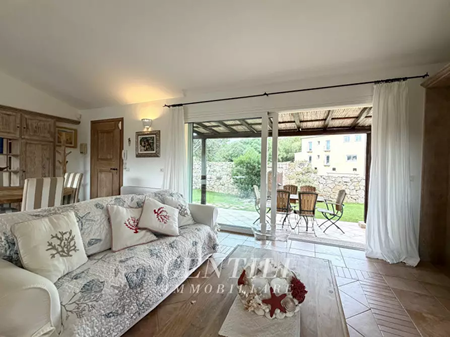 Immagine 7 di Villa in vendita  in Via Cala dei Ginepri a Arzachena