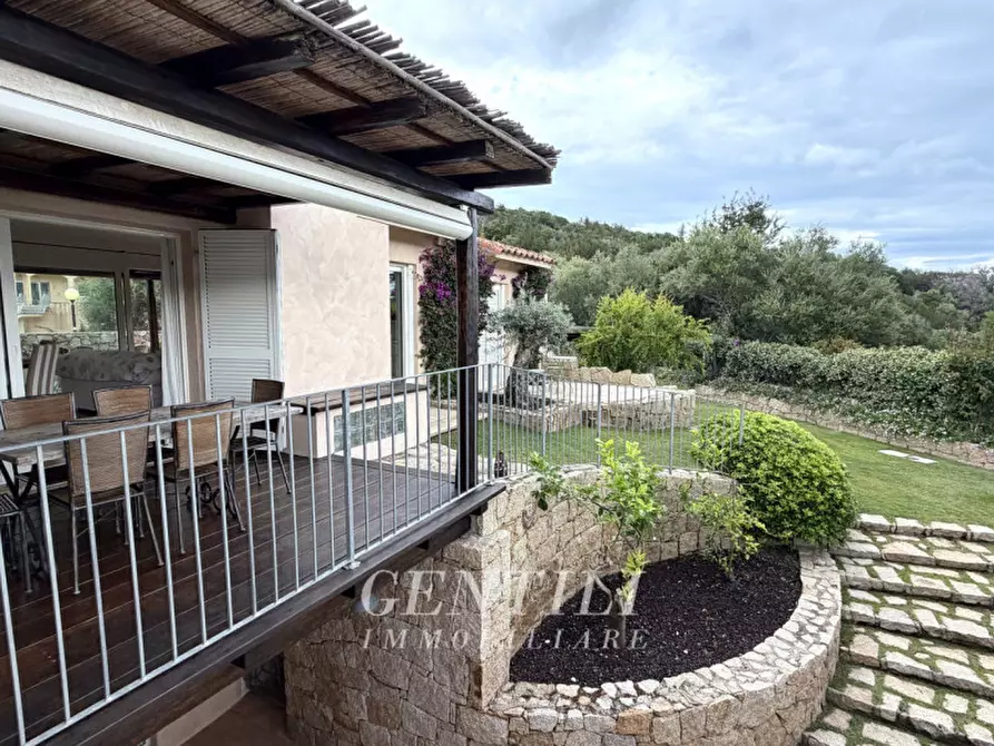 Immagine 10 di Villa in vendita  in Via Cala dei Ginepri a Arzachena