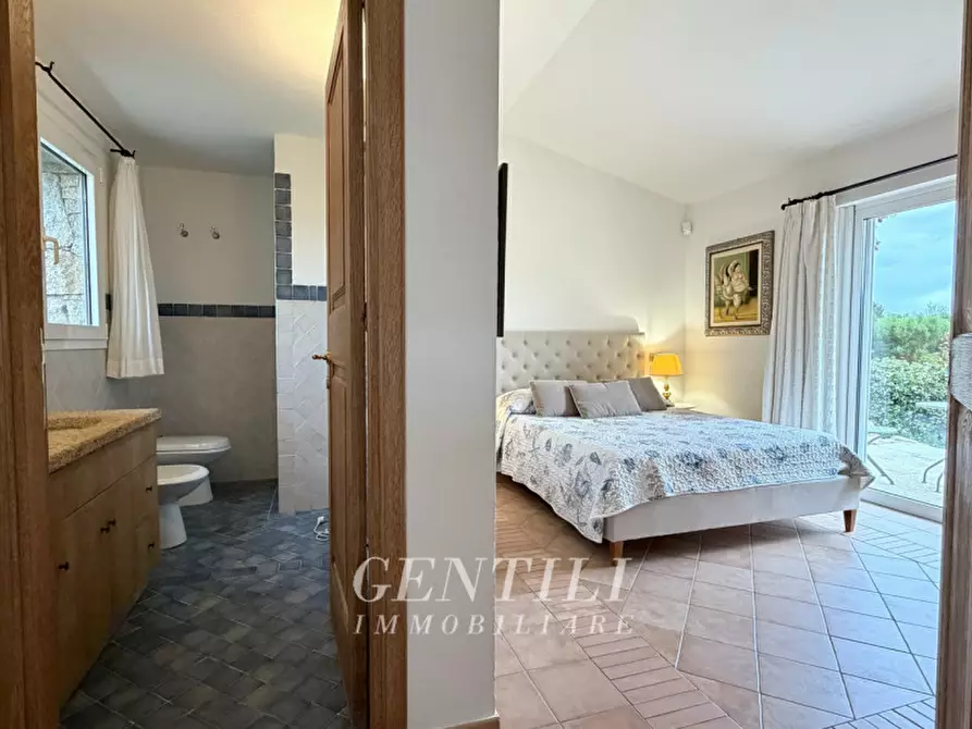 Immagine 14 di Villa in vendita  in Via Cala dei Ginepri a Arzachena
