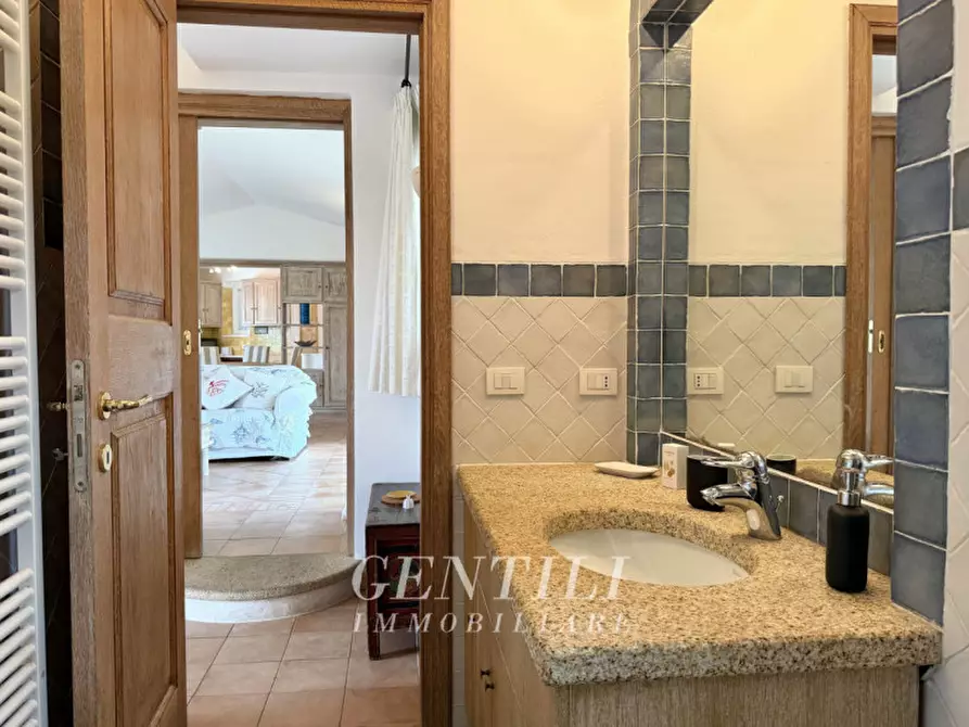 Immagine 18 di Villa in vendita  in Via Cala dei Ginepri a Arzachena