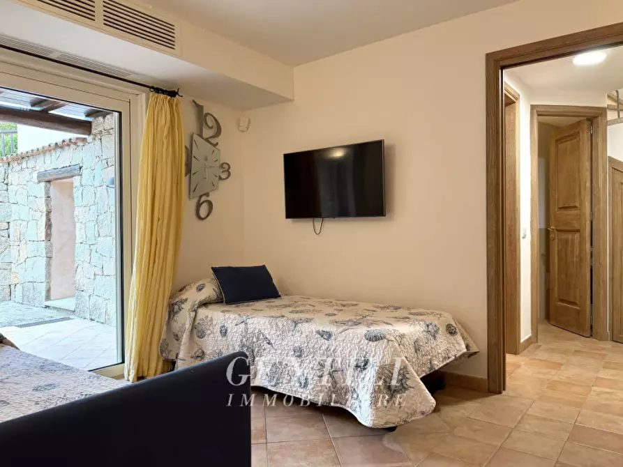 Immagine 25 di Villa in vendita  in Via Cala dei Ginepri a Arzachena
