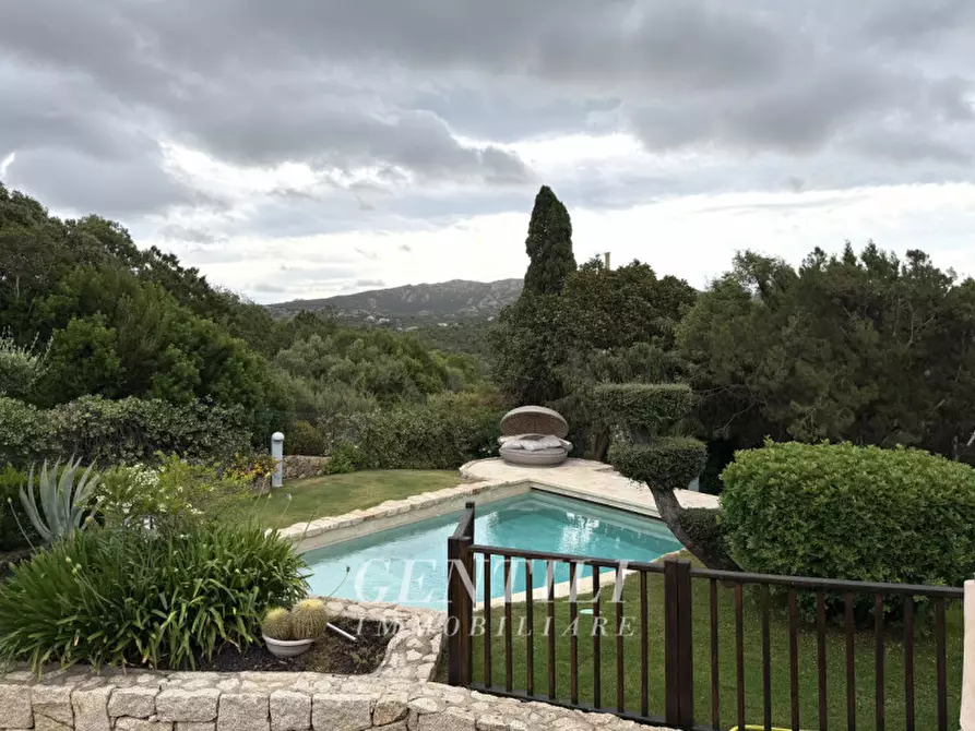 Immagine 34 di Villa in vendita  in Via Cala dei Ginepri a Arzachena