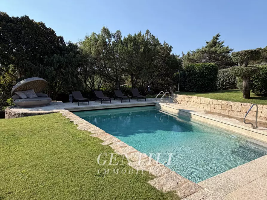 Immagine 41 di Villa in vendita  in Via Cala dei Ginepri a Arzachena