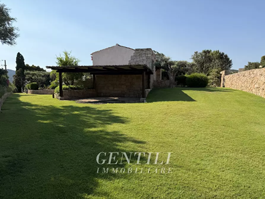 Immagine 45 di Villa in vendita  in Via Cala dei Ginepri a Arzachena