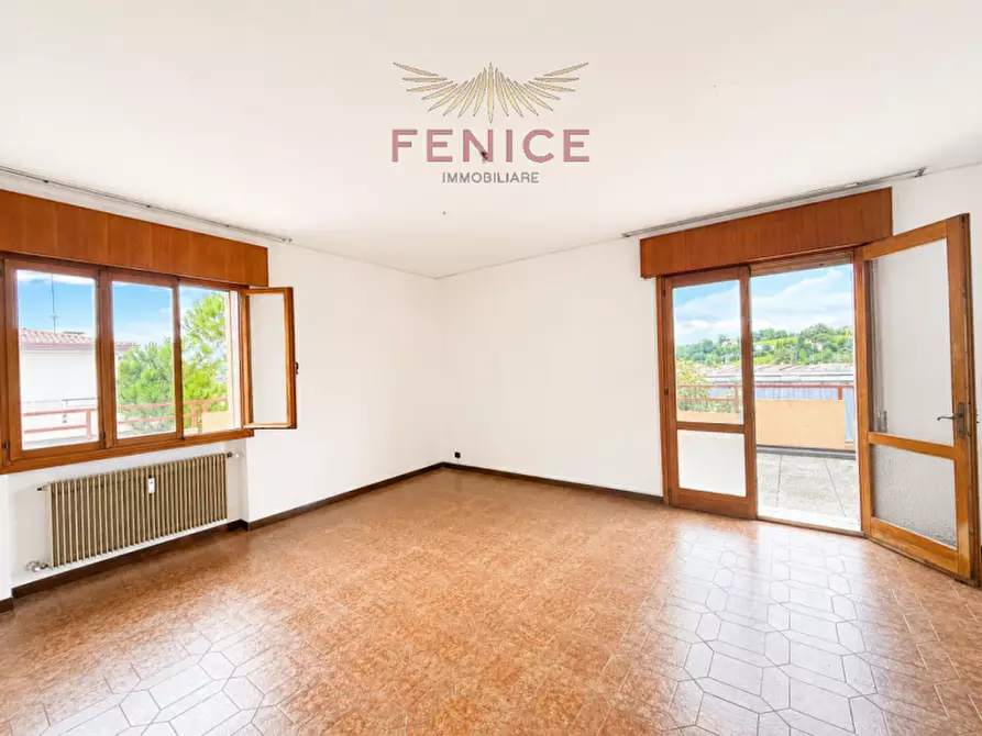 Immagine 1 di Appartamento in vendita  in VIA EINAUDI 89 a Conegliano