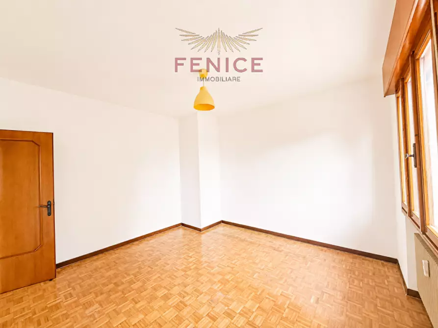 Immagine 8 di Appartamento in vendita  in VIA EINAUDI 89 a Conegliano