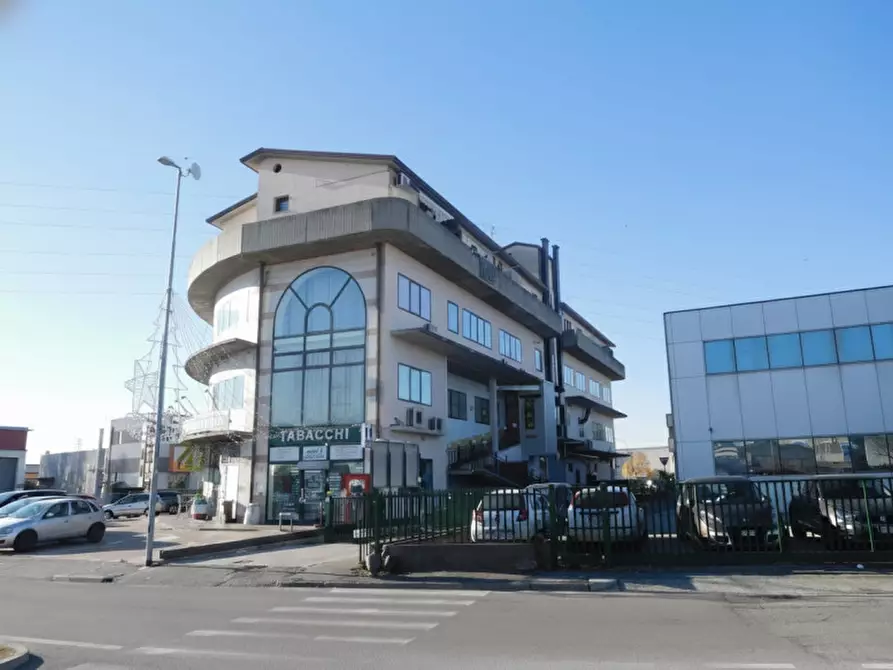 Immagine 2 di Negozio in vendita  in VIA PRIMO MAGGIO a Bussolengo