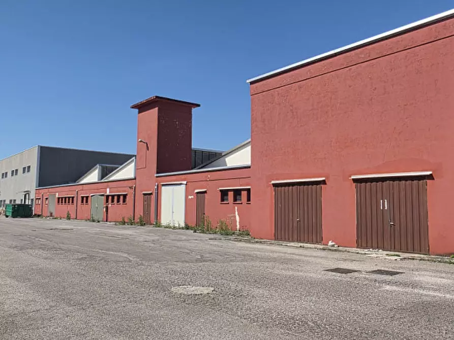 Immagine 1 di Capannone industriale in affitto  in Via Piave 47 a Altivole