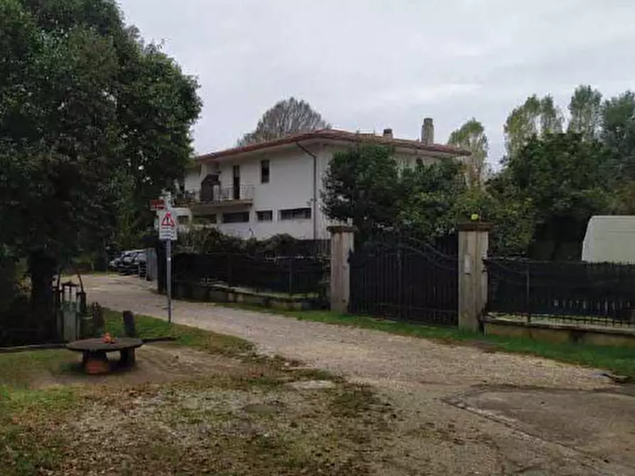 Immagine 3 di Appartamento in vendita  in Via Lancieri di Firenze, 27 a Giavera Del Montello