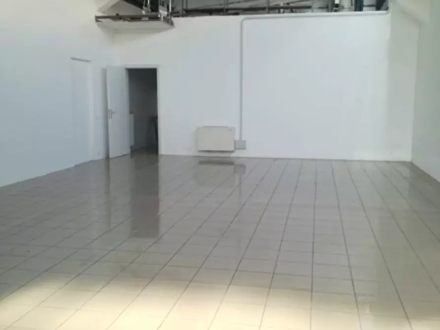 Immagine 2 di Capannone industriale in affitto  in Via Pelosa a Selvazzano Dentro