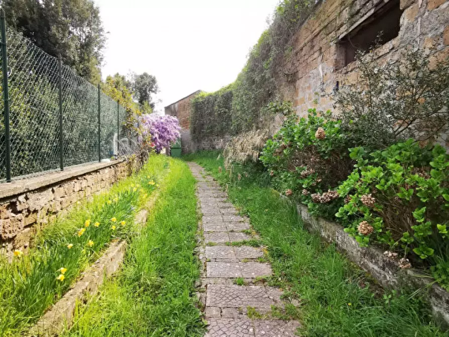 Immagine 6 di Casa indipendente in vendita  in Via S. Antonio a Viterbo