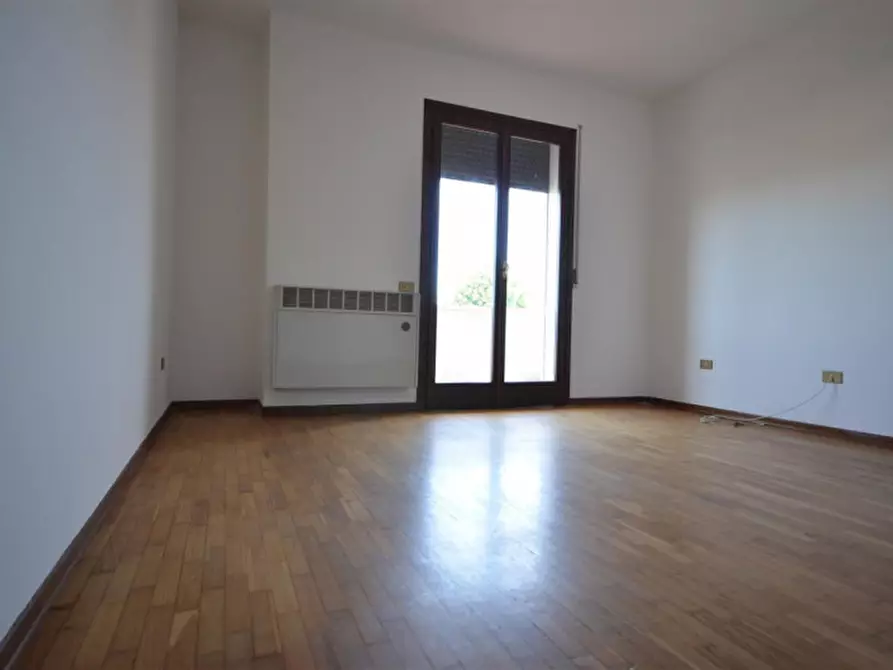 Immagine 7 di Appartamento in vendita  in Via degli Olmi a Castelfranco Veneto