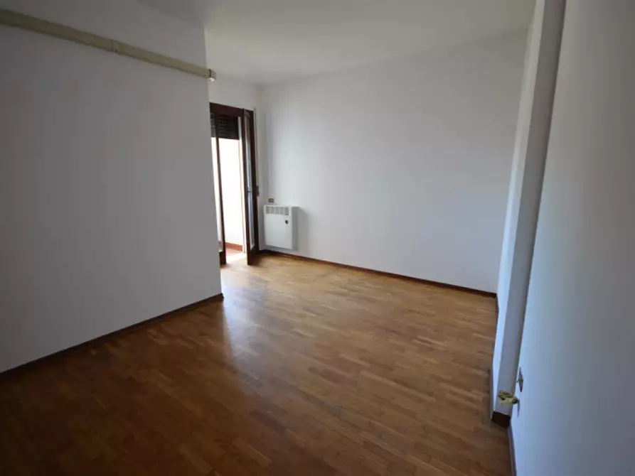 Immagine 11 di Appartamento in vendita  in Via degli Olmi a Castelfranco Veneto