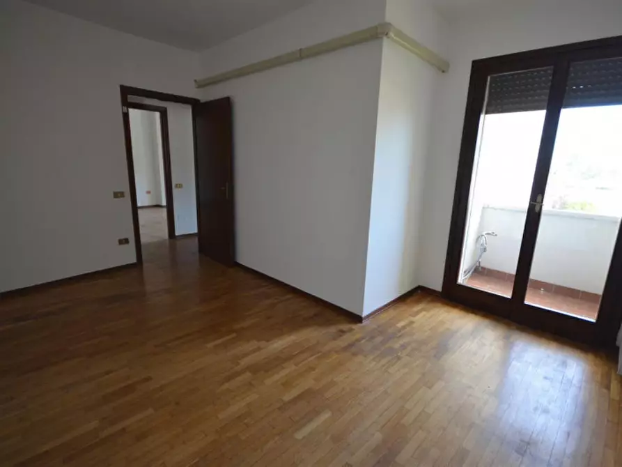 Immagine 13 di Appartamento in vendita  in Via degli Olmi a Castelfranco Veneto