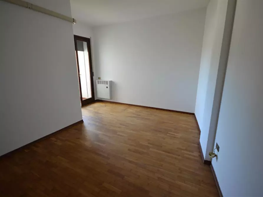 Immagine 14 di Appartamento in vendita  in Via degli Olmi a Castelfranco Veneto