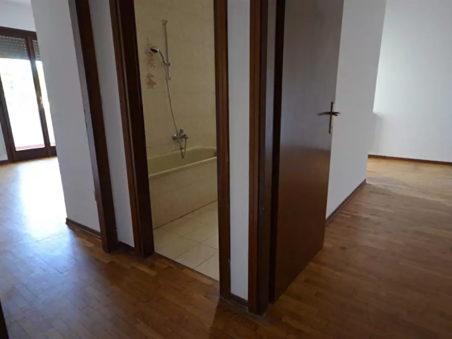 Immagine 15 di Appartamento in vendita  in Via degli Olmi a Castelfranco Veneto