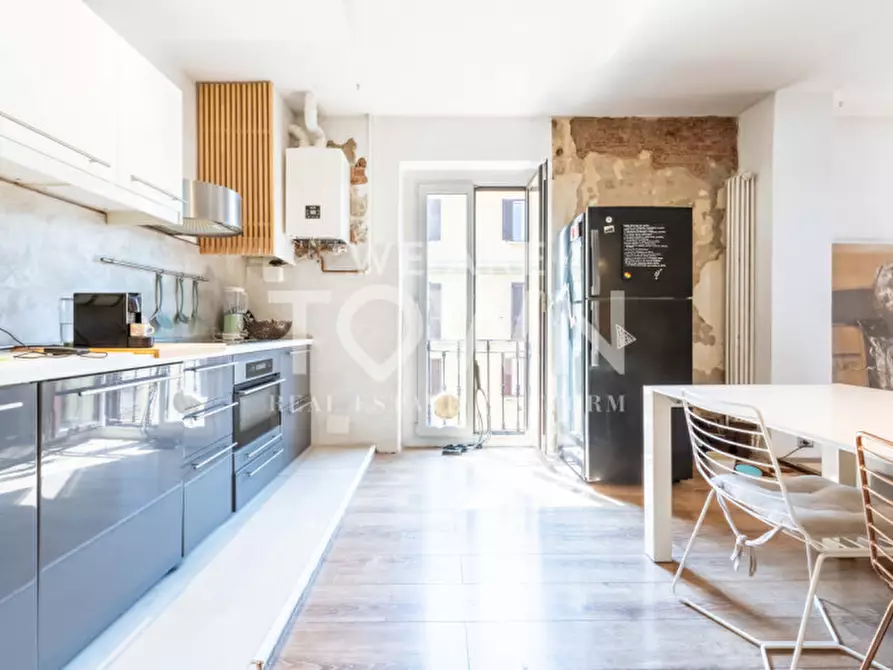 Immagine 3 di Appartamento in vendita  in via Thaon Di Revel 10 a Milano