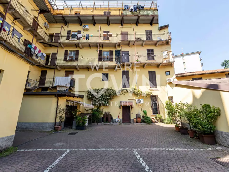 Immagine 5 di Appartamento in vendita  in via Thaon Di Revel 10 a Milano