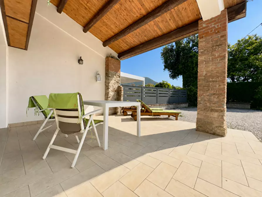 Immagine 9 di Casa quadrifamiliare in vendita  in via monte venda a Vo