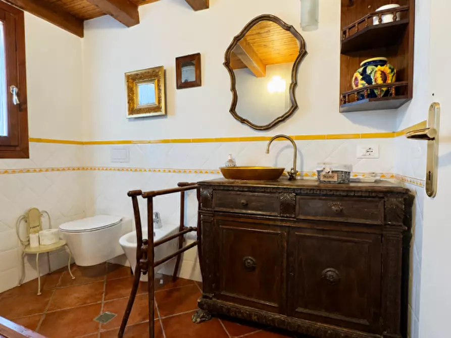 Immagine 11 di Casa quadrifamiliare in vendita  in via monte venda a Vo
