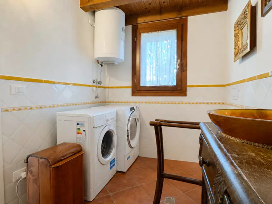 Immagine 12 di Casa quadrifamiliare in vendita  in via monte venda a Vo