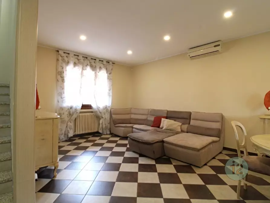 Immagine 3 di Casa indipendente in vendita  in Via Ronchetti a San Felice Sul Panaro