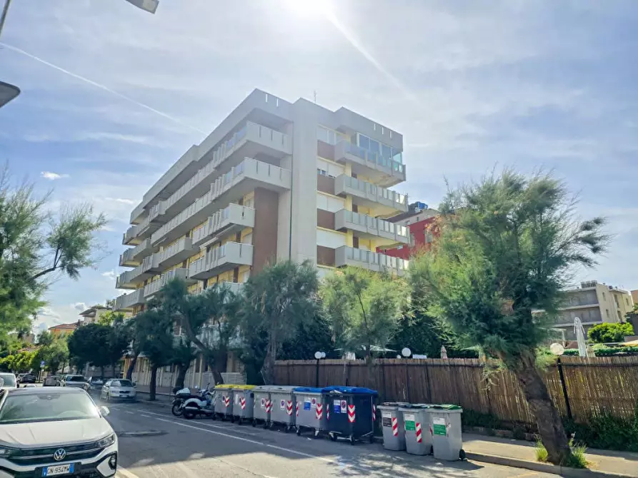 Immagine 4 di Appartamento in vendita  in Viale Dante Alighieri a Pesaro