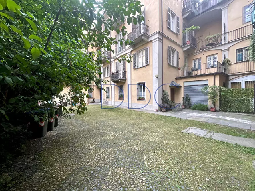 Immagine 20 di Negozio in vendita  in Via Matteo Pescatore 9 a Torino