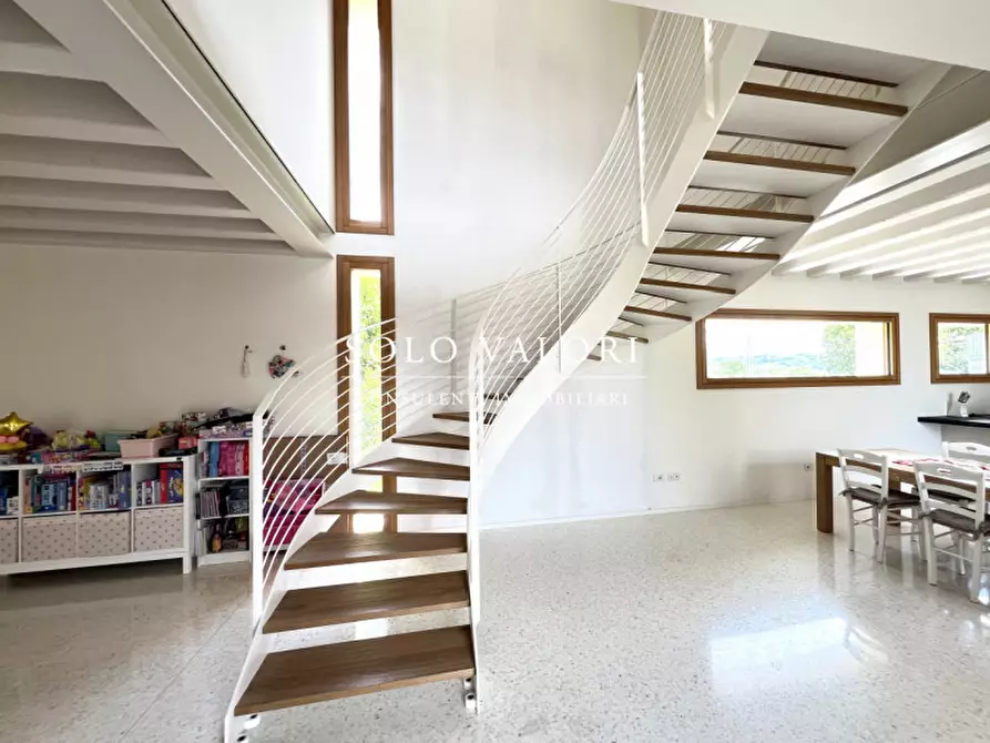 Immagine 14 di Villa in vendita  a Crocetta Del Montello