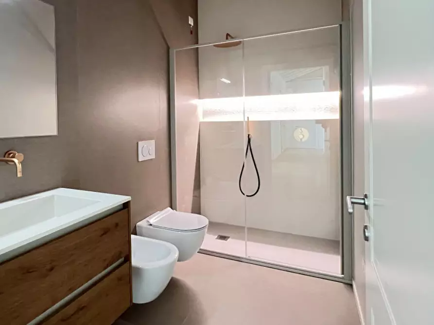 Immagine 22 di Villa in vendita  a Crocetta Del Montello