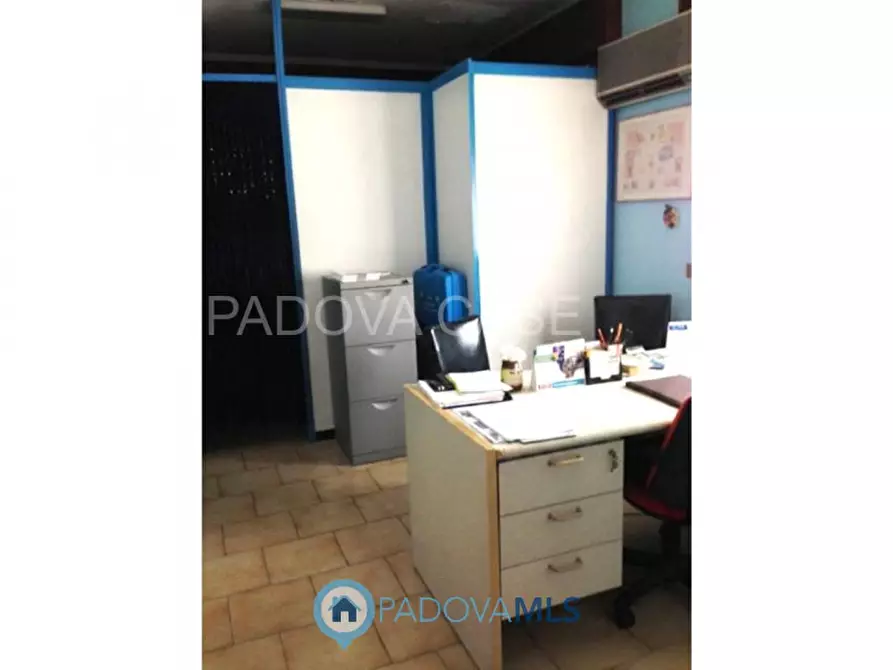 Immagine 4 di Ufficio in vendita  in Via Altichiero a Padova