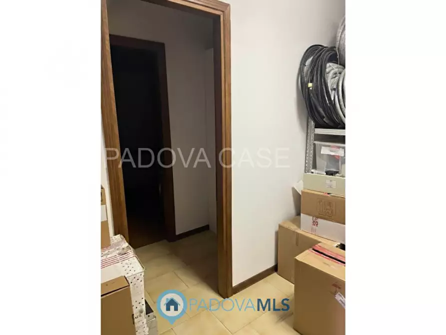 Immagine 9 di Ufficio in vendita  in Via Altichiero a Padova