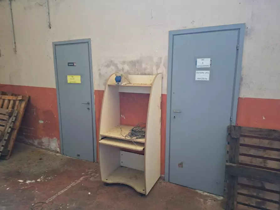 Immagine 16 di Capannone industriale in vendita  in Via Francesca Nord, 90, 56020 Santa Maria A Monte PI, Italia a Santa Maria A Monte