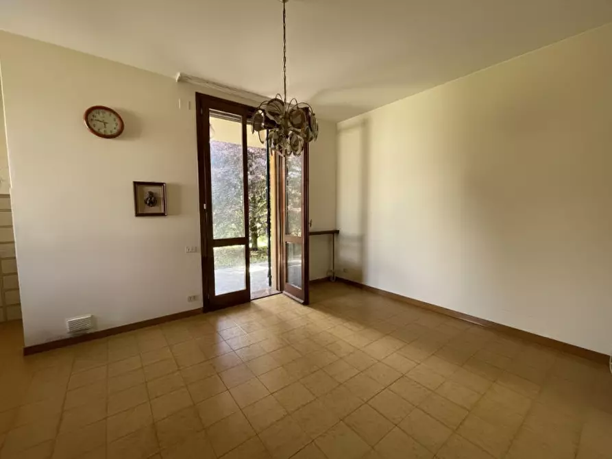 Immagine 4 di Villa in vendita  a Guastalla