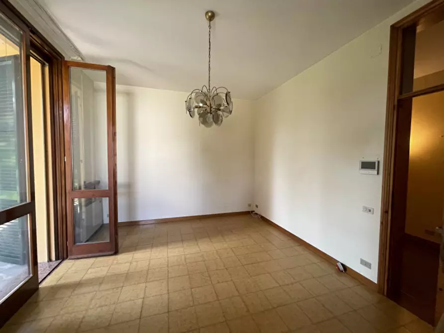 Immagine 9 di Villa in vendita  a Guastalla