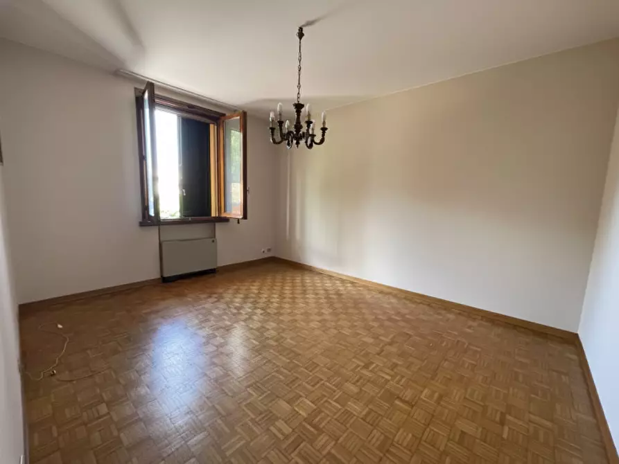 Immagine 15 di Villa in vendita  a Guastalla