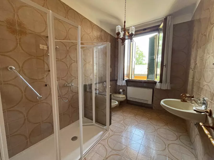 Immagine 18 di Villa in vendita  a Guastalla