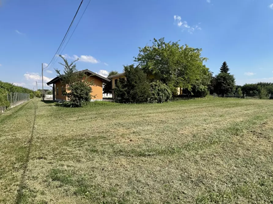 Immagine 30 di Villa in vendita  a Guastalla