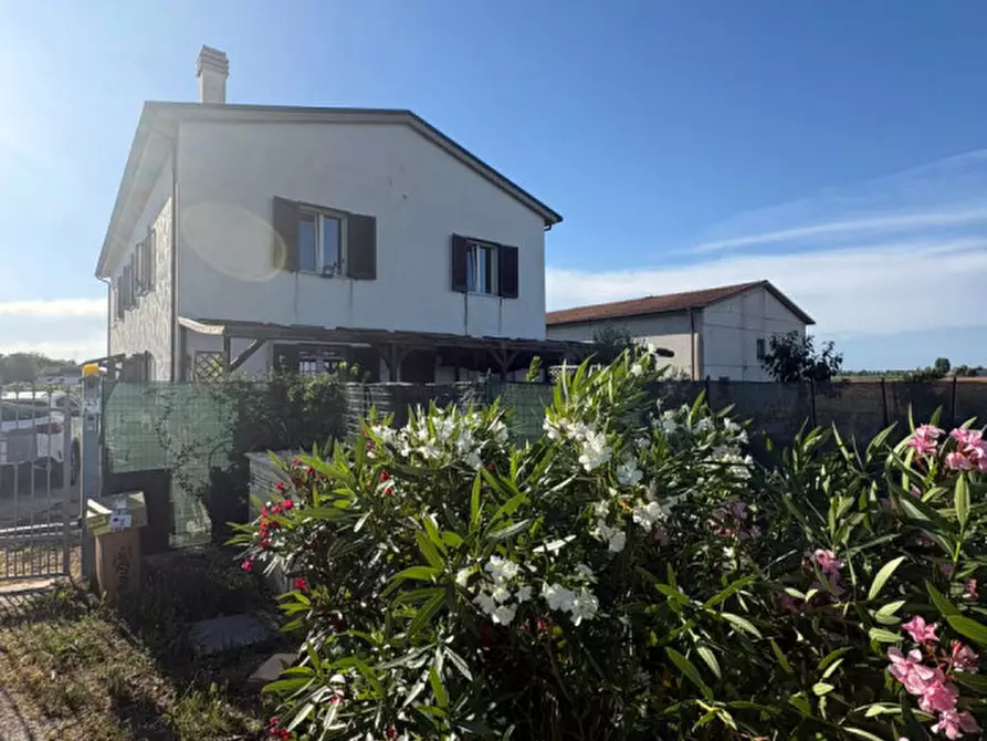 Immagine 1 di Villetta a schiera in vendita  in Strada Comunale Marzana a San Prospero