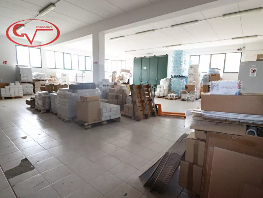Immagine 5 di Laboratorio in vendita  in Via 16 Marzo a Loro Ciuffenna