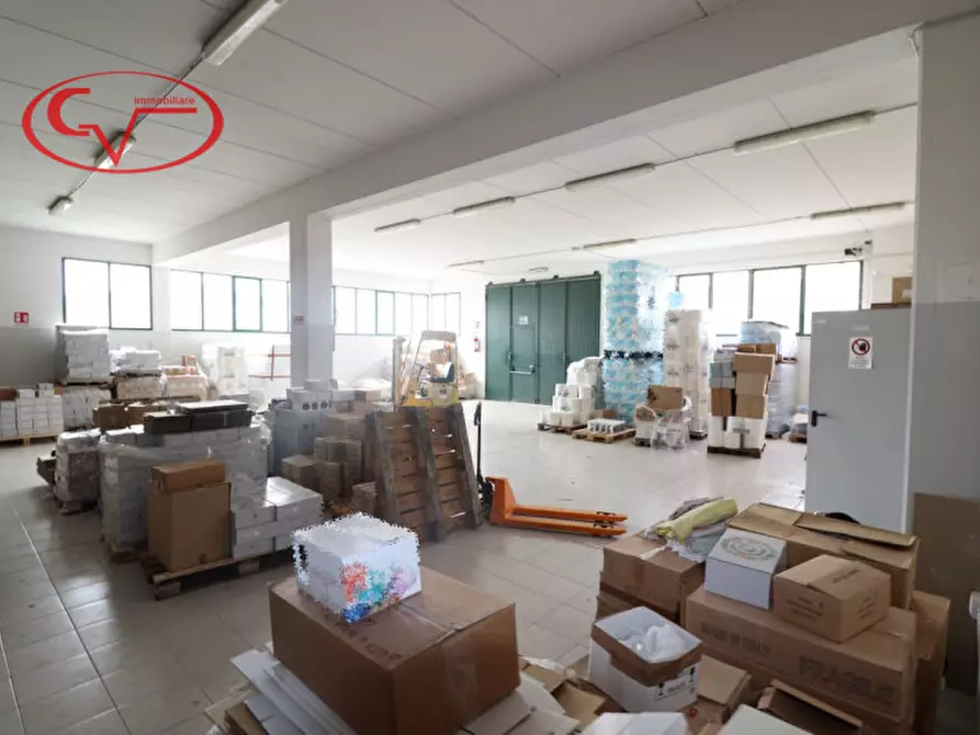 Immagine 10 di Laboratorio in vendita  in Via 16 Marzo a Loro Ciuffenna