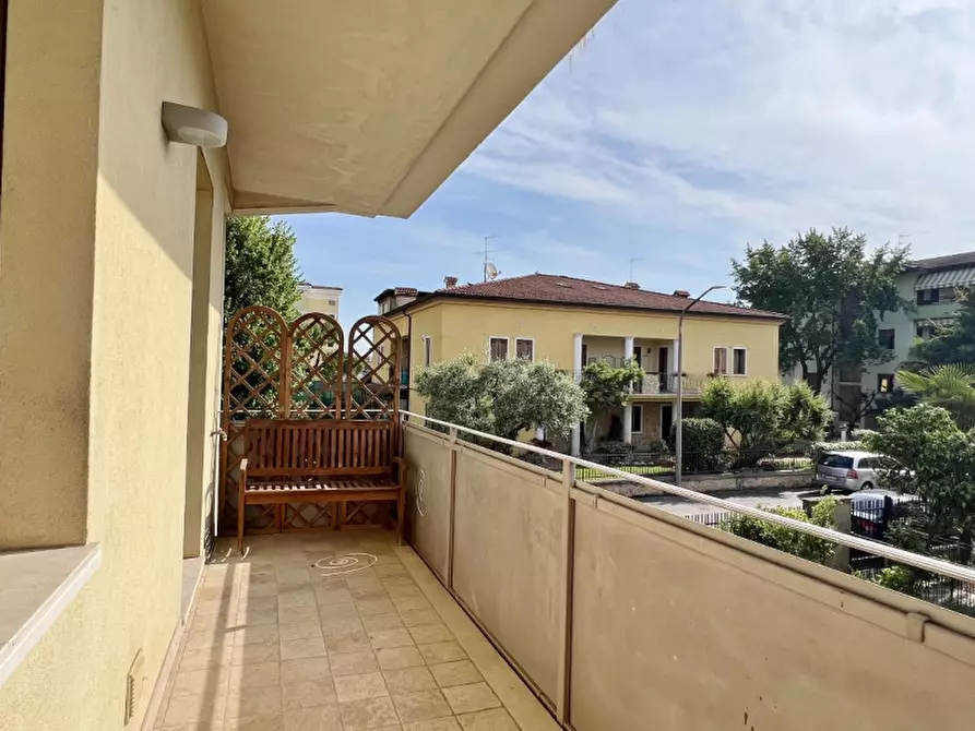 Immagine 3 di Casa indipendente in vendita  in Via Pizzardi a Vicenza