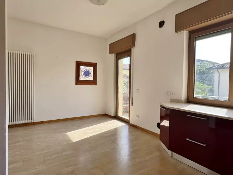 Immagine 4 di Casa indipendente in vendita  in Via Pizzardi a Vicenza