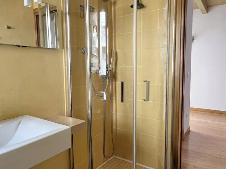 Immagine 15 di Casa indipendente in vendita  in Via Pizzardi a Vicenza